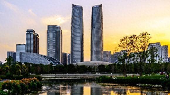 微配资 牌桌上的房企 | “麻雀型”房企新绿色置业的烦恼